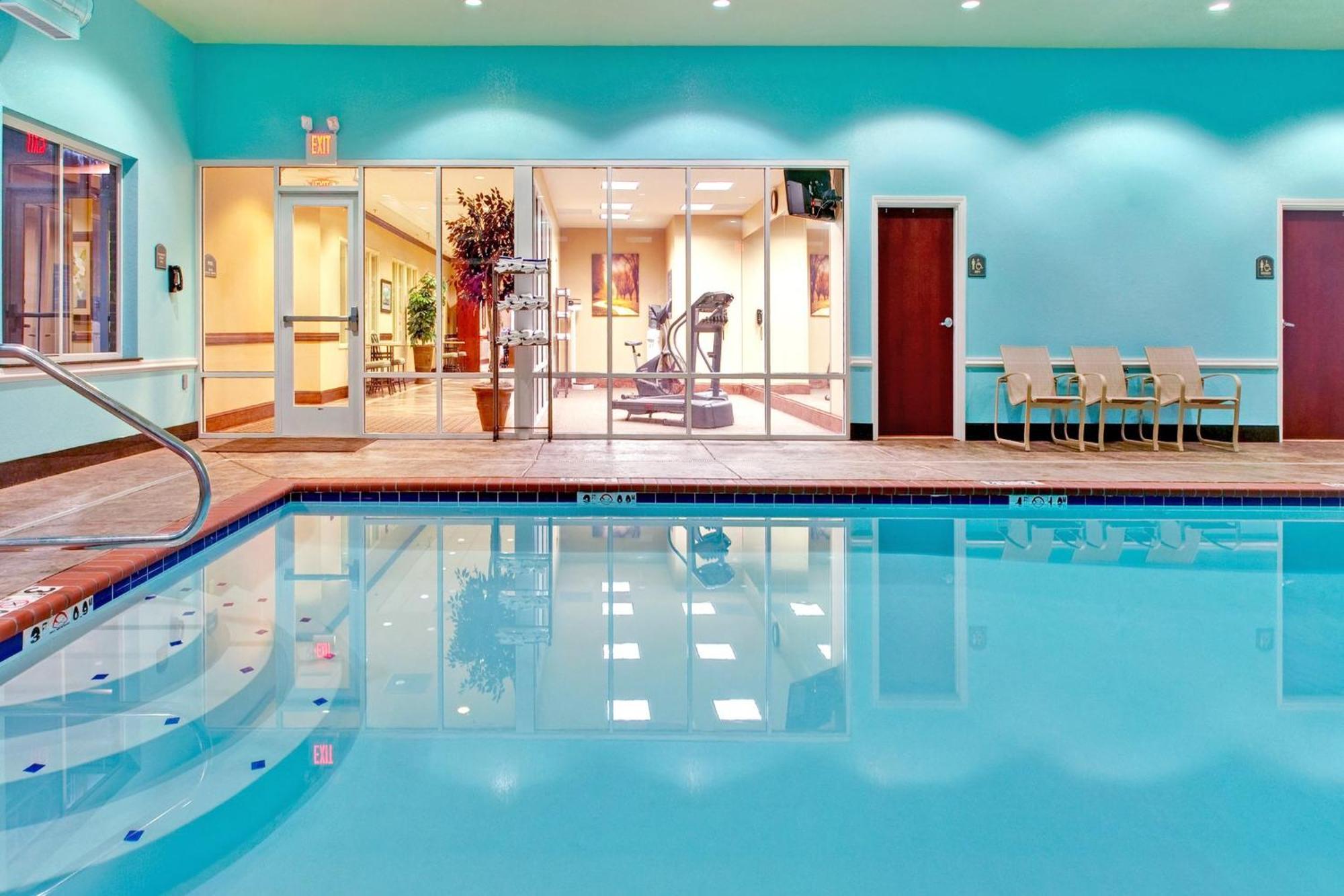 Holiday Inn Express Hotel & Suites Millington-Memphis Area By Ihg Екстериор снимка